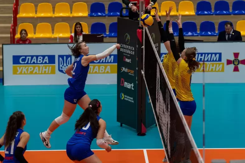 "Галичанка-ЗУНУ" вдруге у чемпіонаті перемогла "Збірну України U-15" у трьох партiях