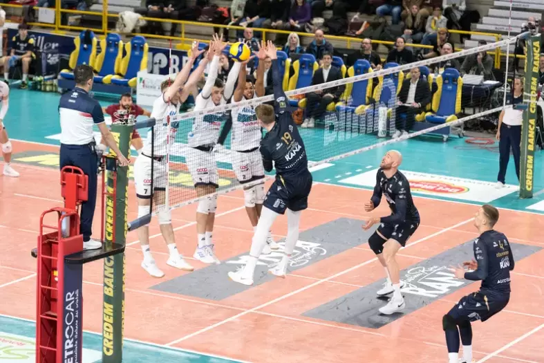 «Верона» vs «Мілан»