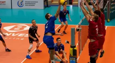 "Барком-Збірна України U-18" взяла реванш у "Юридичної академії" за поразку у першому колі Суперліги-Будінвест